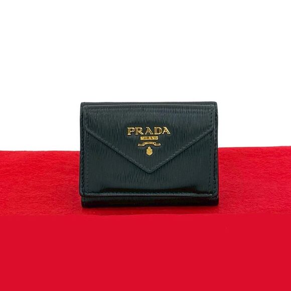 Prada VITELLO MOVE Leather Trifold Wallet - Picture 1 of 10